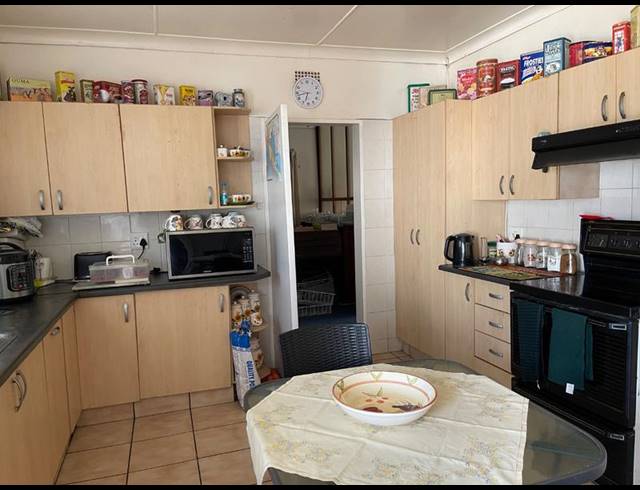 3 BEDROOM HOUSE FOR SALE IN VANDERBIJLPARK SW 1